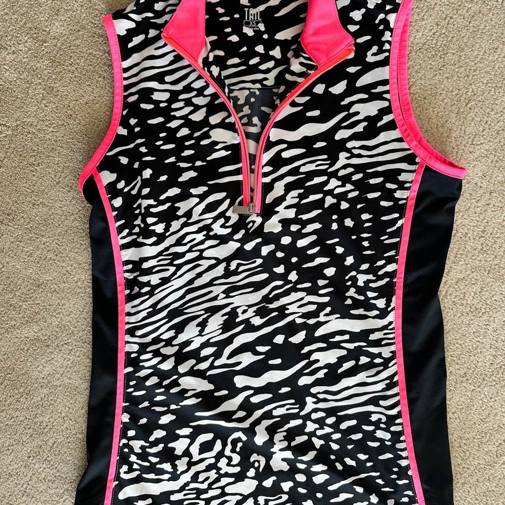 Tail tank top  with Bold Animal Print